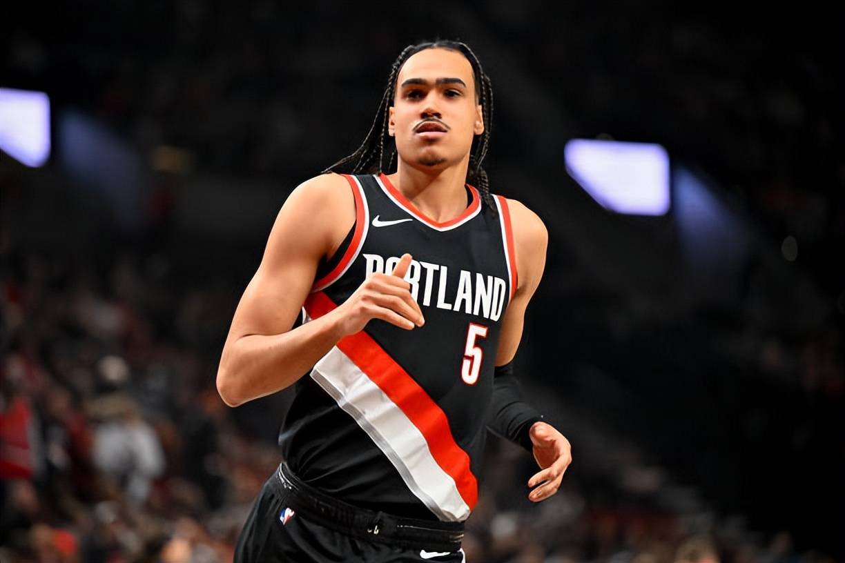 包含波尔津吉斯爆发新星，球队未来可期刷新纪录，险胜球队迎来希望！的词条