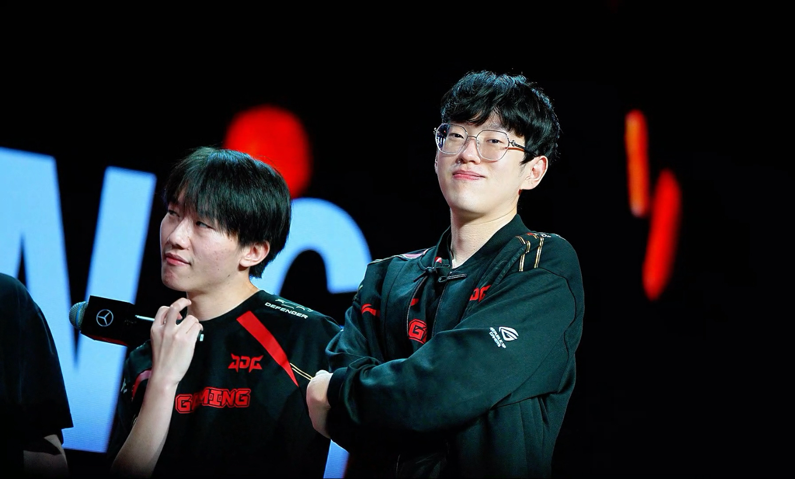 Scout焦点对战，Rookie与70激战日本队分钟，大比分获胜胜负难料！观众掌声雷动的简单介绍