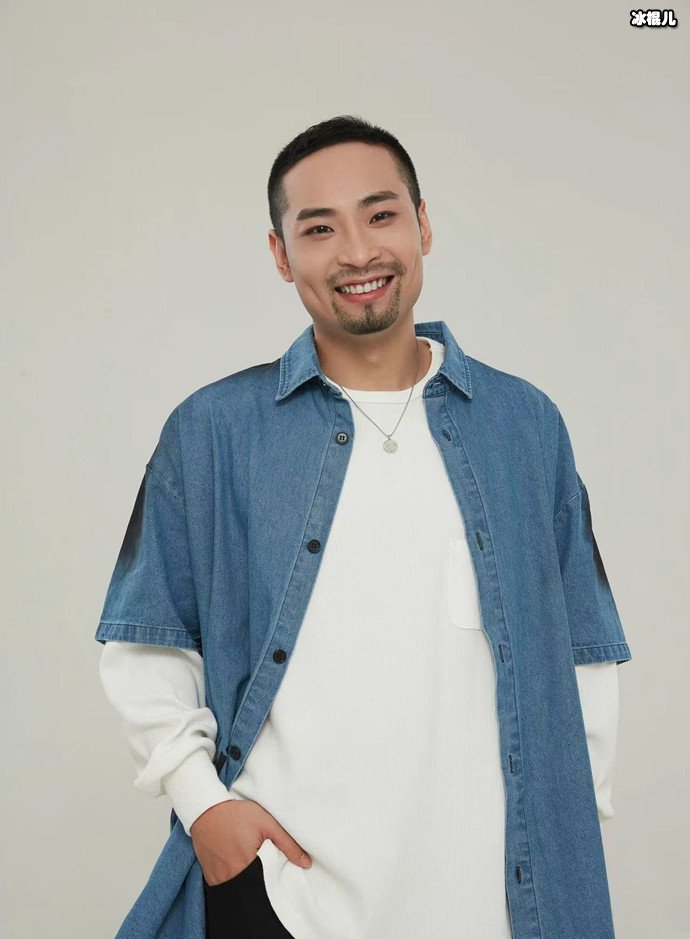  伊藤美诚赛后谦逊发言登热搜，阿森纳大胜达拉斯独行侠引发热议